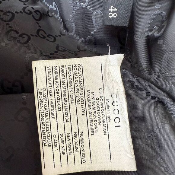 Gucci Logo-Patch Zipped Down Vest in Black Polyamide - Picture 6 of 6